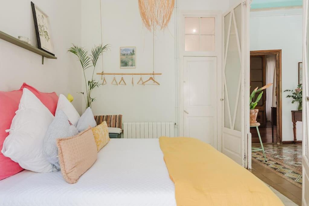 Habitacion En La Rambla Жирона Экстерьер фото